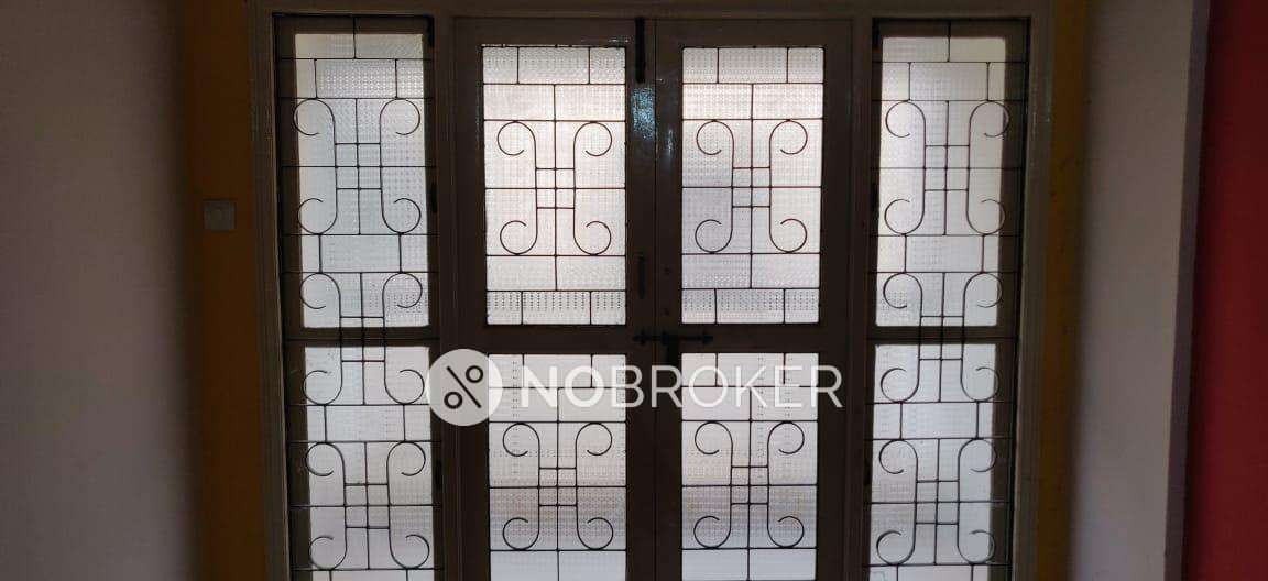 2 BHK Flat In Sri Charitha Gardens For Sale  In Marathahalli