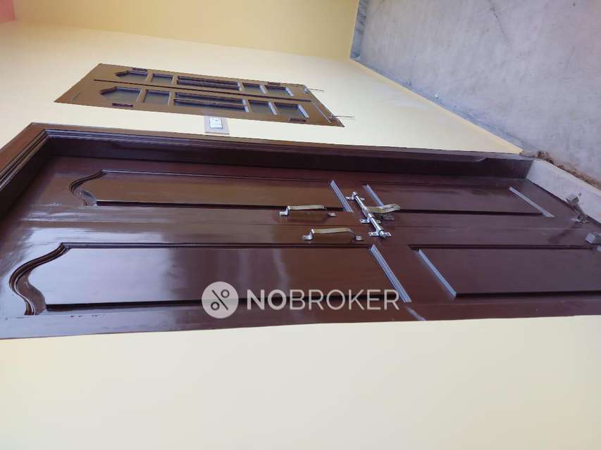 4+ BHK Flat In Standalone Building  For Sale  In Chowdhariguda