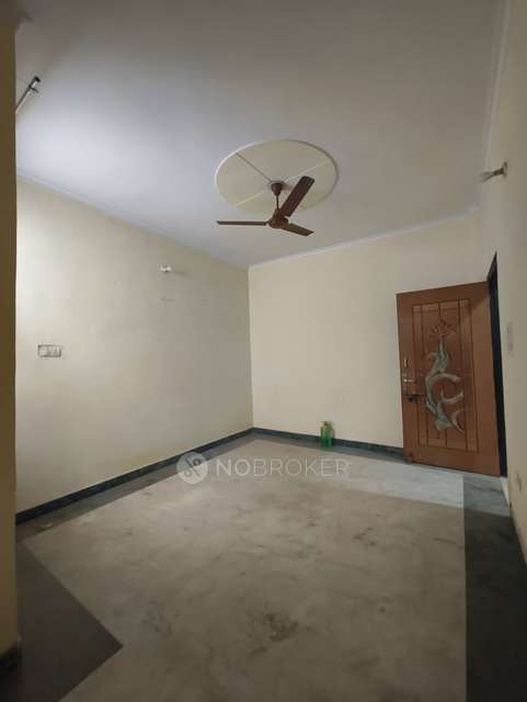 3 BHK Flat In Apartments For Sale  In Param Puri, Uttam Nagar