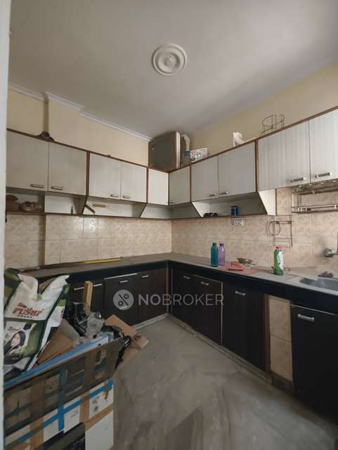 3 BHK Flat In Apartments For Sale  In Param Puri, Uttam Nagar