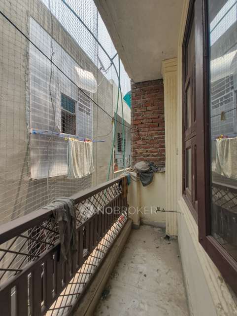 3 BHK Flat In Apartments For Sale  In Param Puri, Uttam Nagar