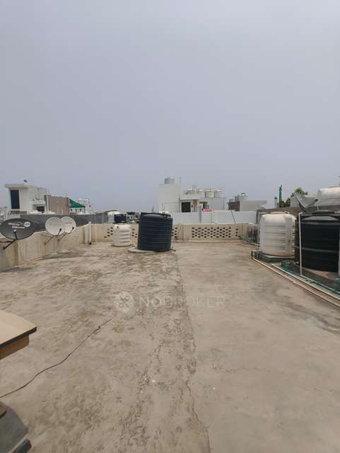 3 BHK Flat In Apartments For Sale  In Param Puri, Uttam Nagar