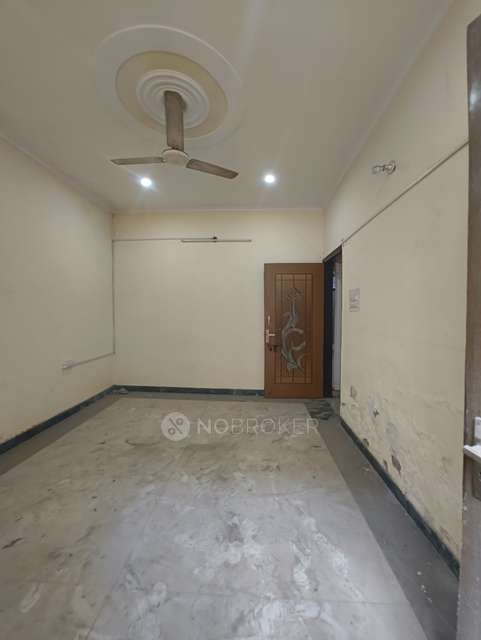 3 BHK Flat In Apartments For Sale  In Param Puri, Uttam Nagar