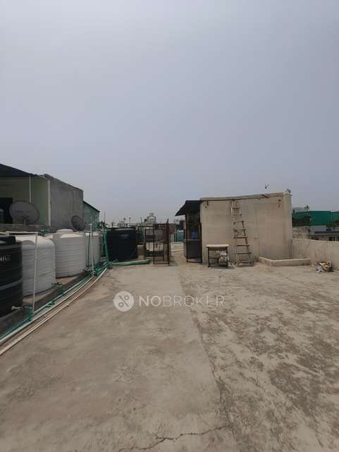 3 BHK Flat In Apartments For Sale  In Param Puri, Uttam Nagar