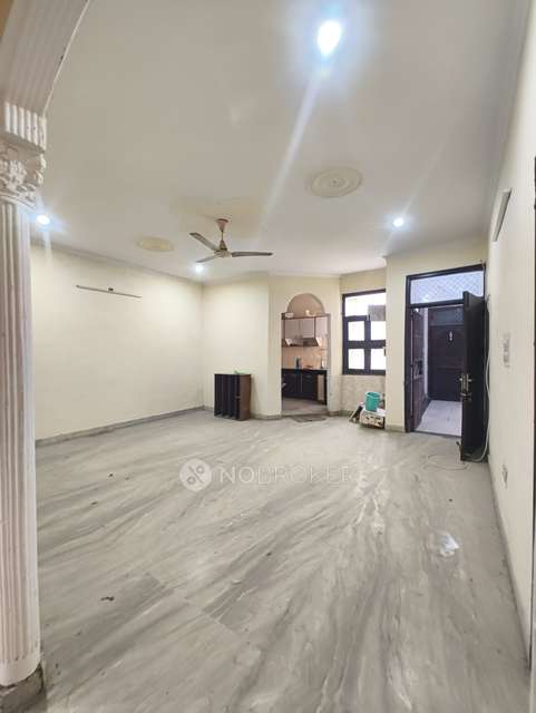 3 BHK Flat In Apartments For Sale  In Param Puri, Uttam Nagar