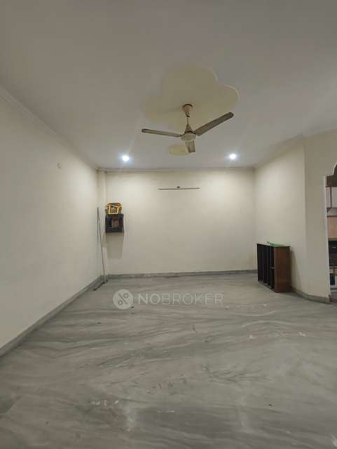 3 BHK Flat In Apartments For Sale  In Param Puri, Uttam Nagar