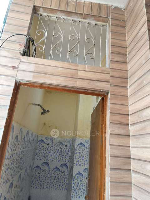 2 BHK Flat For Sale  In Badarpur