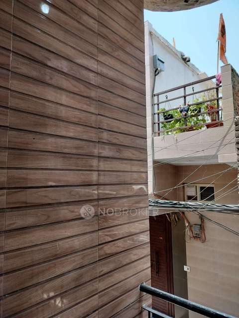 2 BHK Flat For Sale  In Badarpur