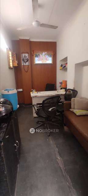 Shop in Ramesh Nagar, Delhi for Rent 