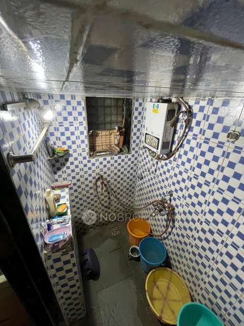 1 BHK Flat In Swaminarayan Chs Ltd For Sale  In Kapurbawadi Naka