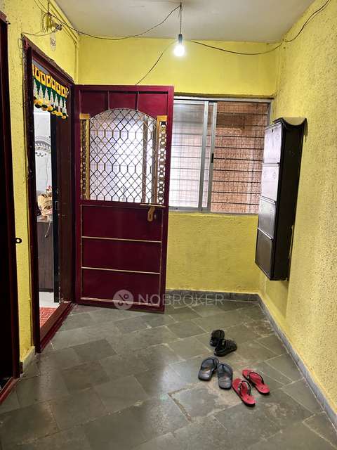 1 BHK Flat In Mamtha Chs For Sale  In Bhoiwada, Parel