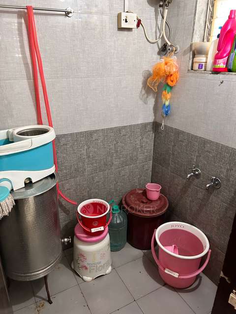 1 BHK Flat In Mamtha Chs For Sale  In Bhoiwada, Parel