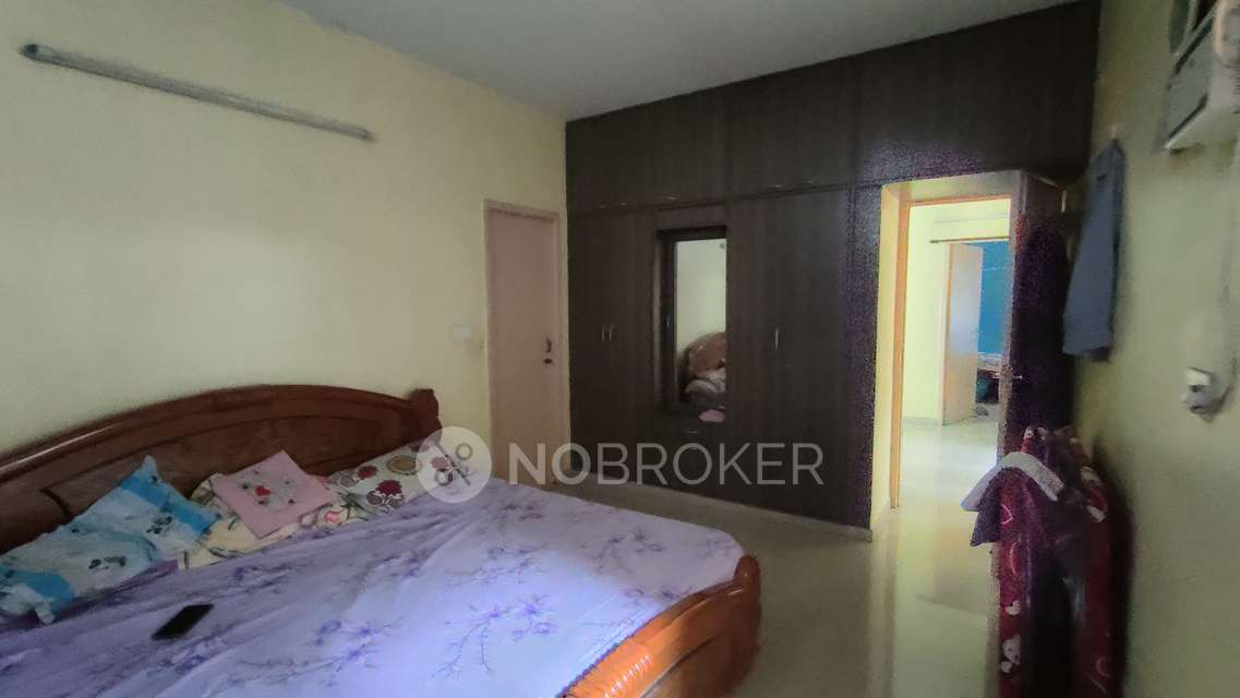 2 BHK Flat In Yuga Kalpataru For Sale  In  Koyambedu