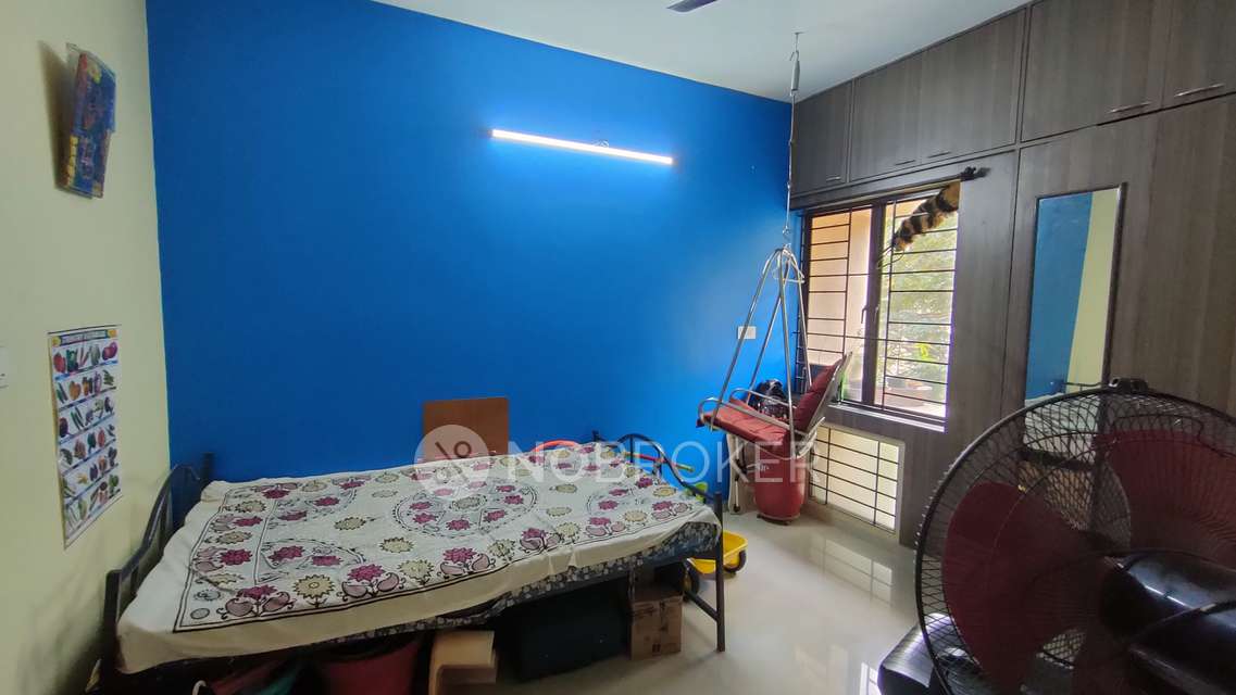 2 BHK Flat In Yuga Kalpataru For Sale  In  Koyambedu