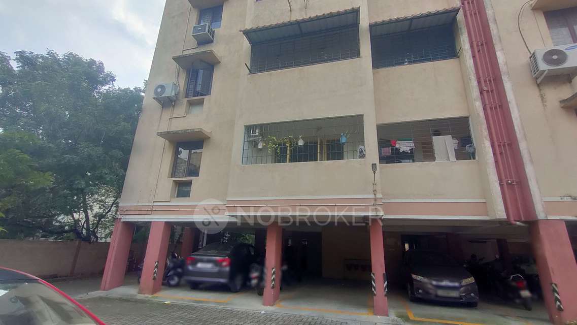 2 BHK Flat In Yuga Kalpataru For Sale  In  Koyambedu