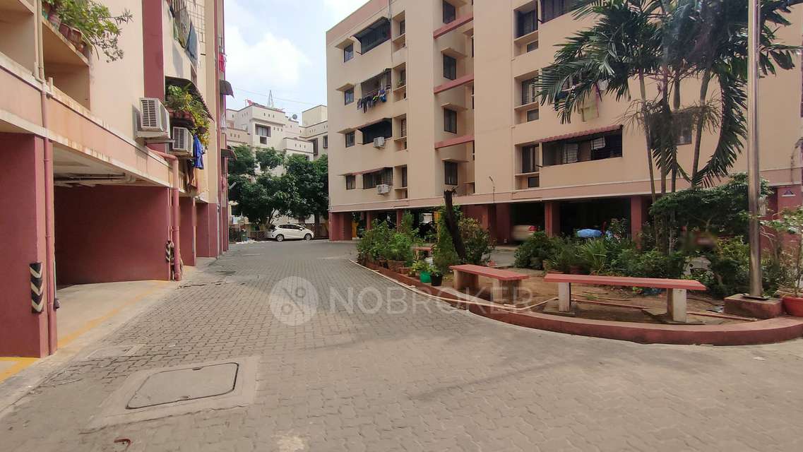2 BHK Flat In Yuga Kalpataru For Sale  In  Koyambedu