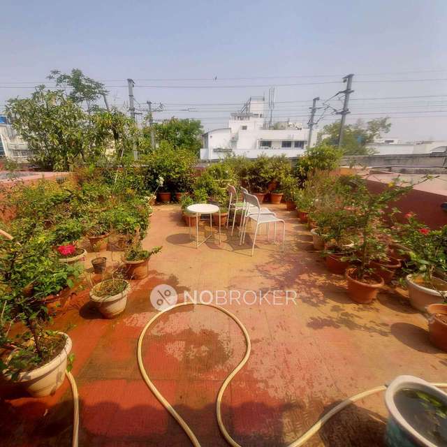 3 BHK Flat In Laxmi Niwas  For Sale  In  Ameerpet