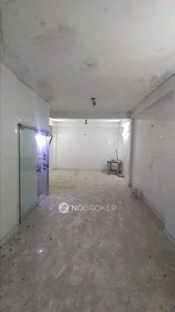 Godown/Warehouse in Patparganj, Delhi for sale 