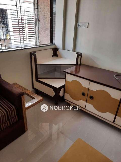 1 BHK Flat In Vinay Apartments For Sale  In Lower Parel