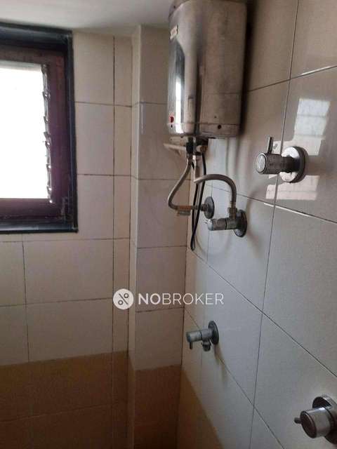 1 BHK Flat In Vinay Apartments For Sale  In Lower Parel