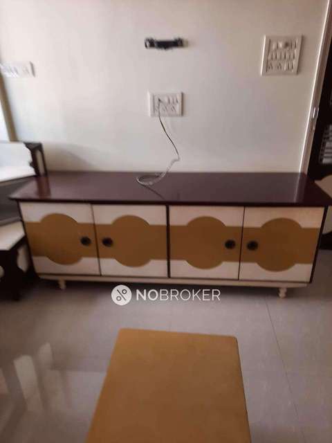 1 BHK Flat In Vinay Apartments For Sale  In Lower Parel