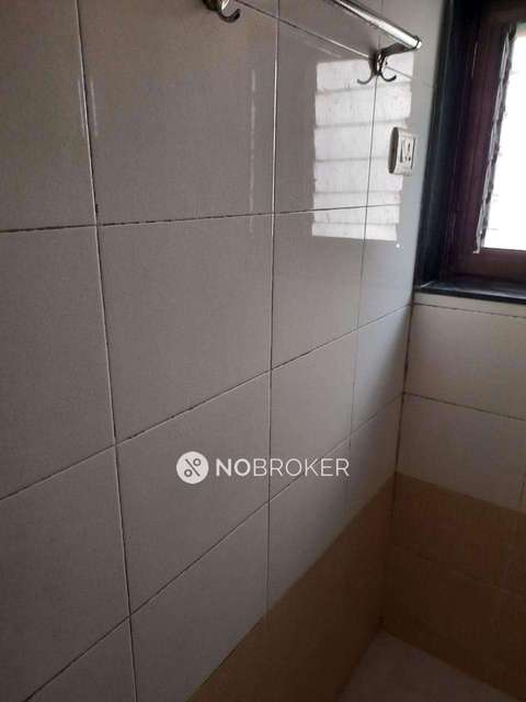 1 BHK Flat In Vinay Apartments For Sale  In Lower Parel