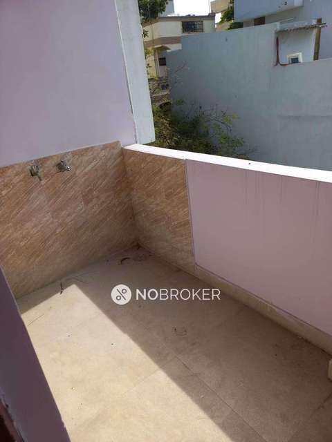 4+ BHK Flat In Standalone Building  For Sale  In Gudimalkapur