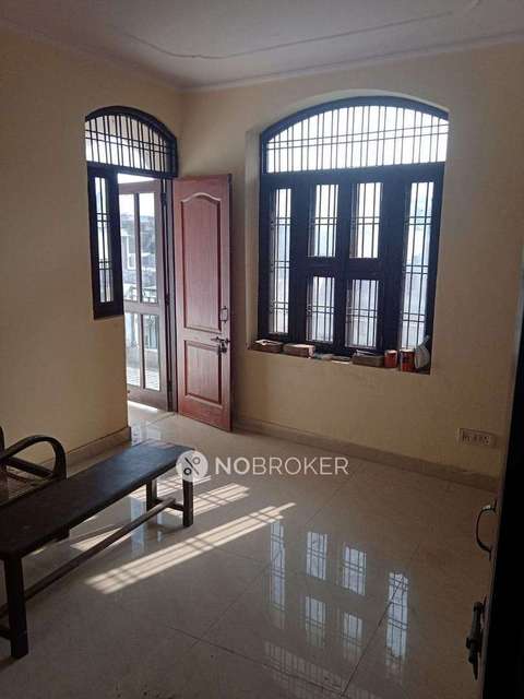 3 BHK Flat In Aggarwal Building For Sale  In Ballabhgarh-sohna Rd