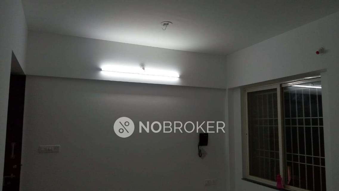 1 BHK Flat In Platina Phase 3 For Sale  In Ambegaon Bk