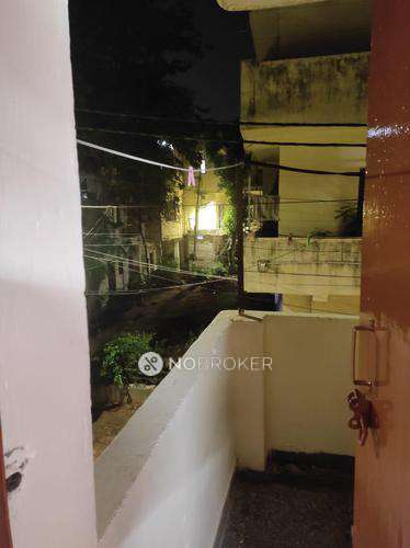 1 BHK Flat In Lakshmi Apartment For Sale  In Lado Sarai