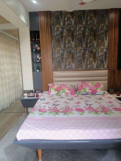 3 BHK Flat In Galaxy Pinnacle For Sale  In Vile Parle