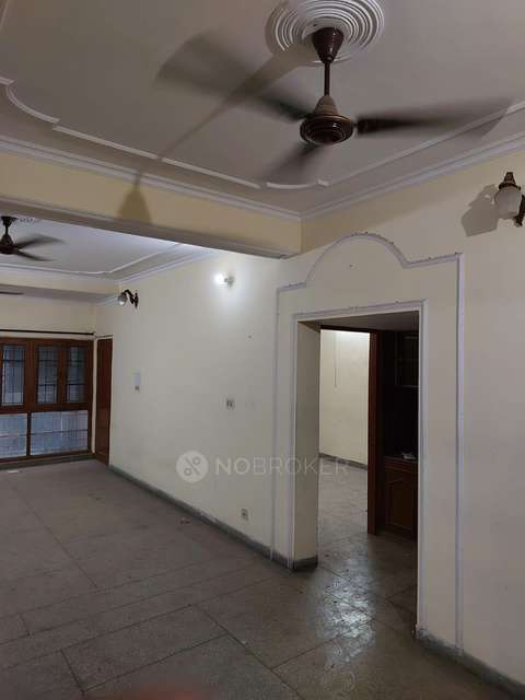 2 BHK Flat In Dda Sfs Flats Cat Ii, Dwarka, Sector 2, Pocket 1 For Sale  In Dda Flats