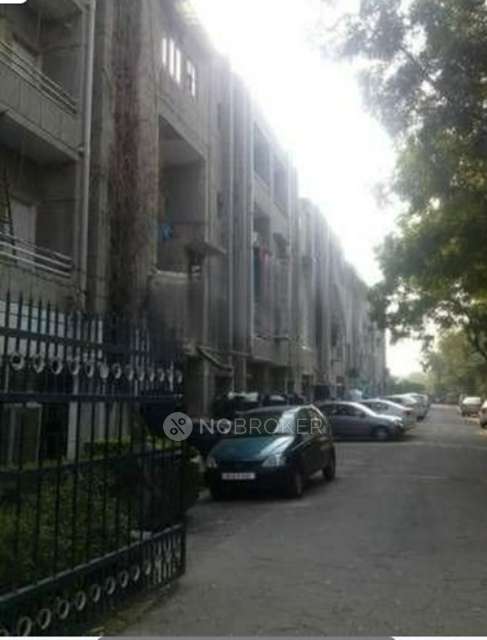 2 BHK Flat In Dda Sfs Flats Cat Ii, Dwarka, Sector 2, Pocket 1 For Sale  In Dda Flats