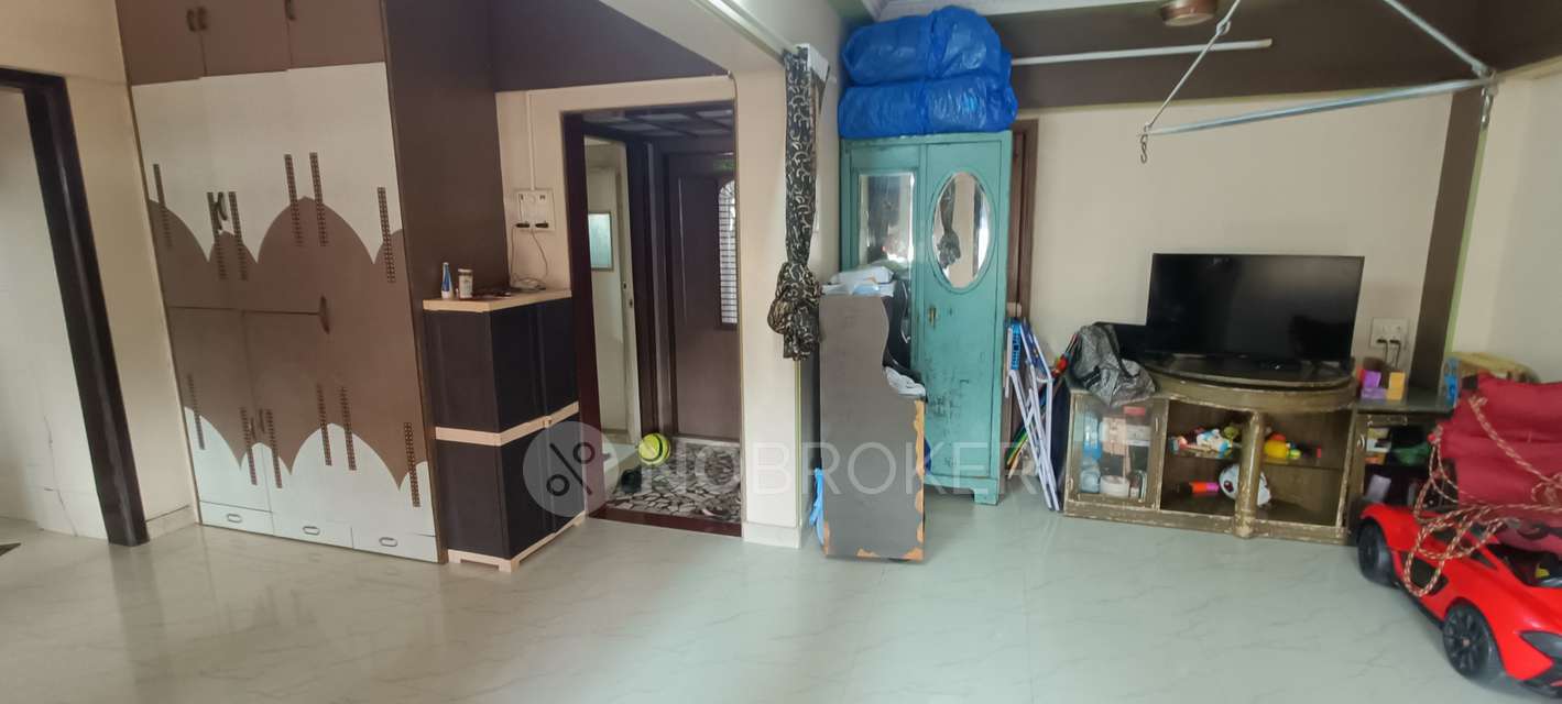 2 BHK Flat In Sajid Tower For Sale  In Andheri West