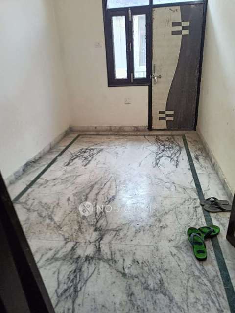 2 BHK Flat In Standalone Buidling for Rent  In Mehrauli