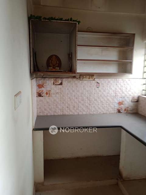 2 BHK Flat In Prabhavathi Paramount  For Sale  In Electronic City