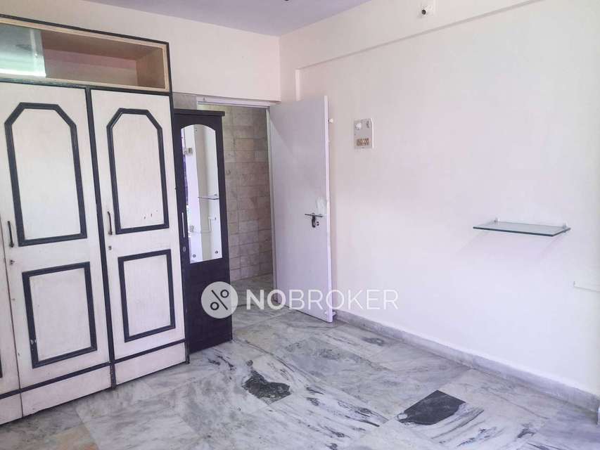 2 BHK Flat In Sunflower Apartments For Sale  In Santacruz East