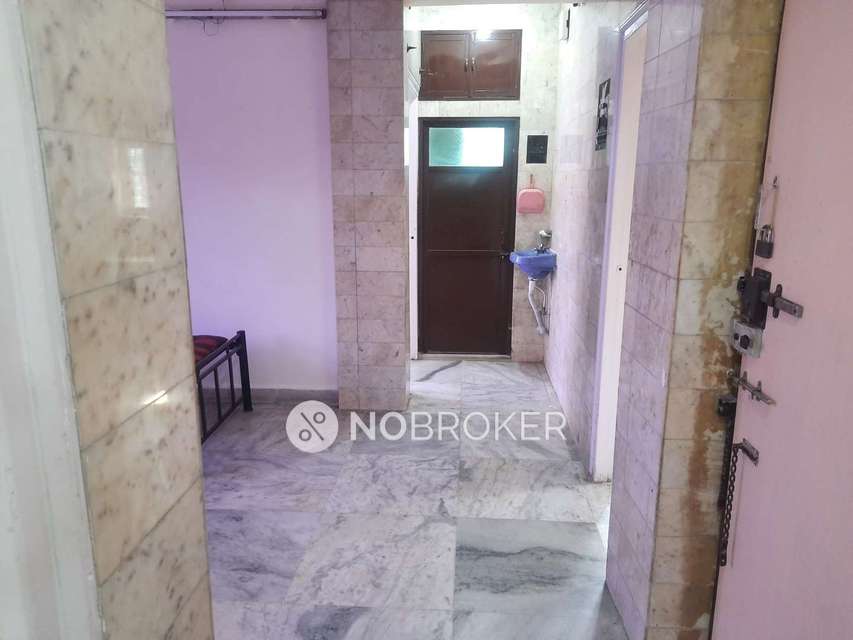 2 BHK Flat In Sunflower Apartments For Sale  In Santacruz East