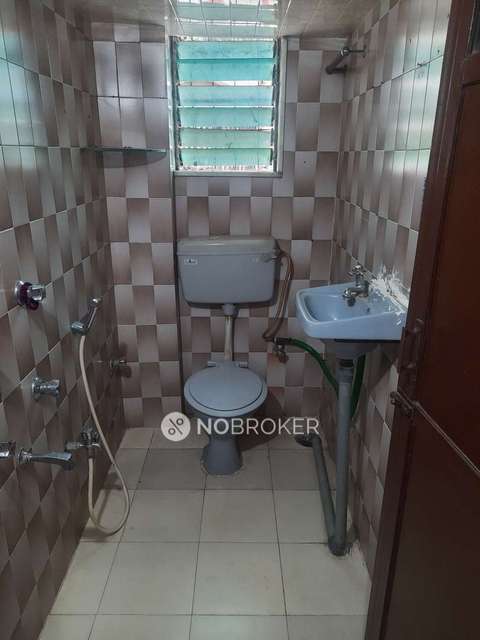 2 BHK Flat In Sunflower Apartments For Sale  In Santacruz East