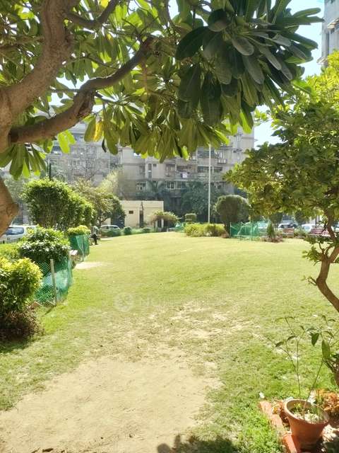 4 BHK Flat In Neelkanth Apartment For Sale  In Rohini