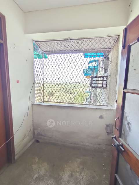 4 BHK Flat In Neelkanth Apartment For Sale  In Rohini