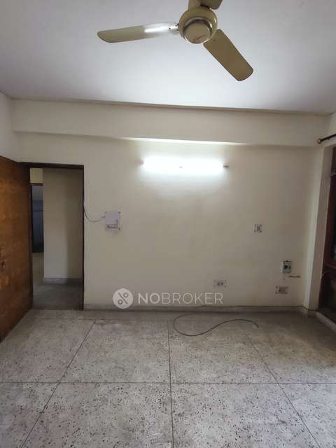 4 BHK Flat In Neelkanth Apartment For Sale  In Rohini