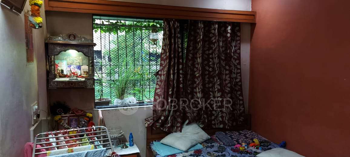 2 BHK Flat In Rukmini Chs For Sale  In Charkop, Kandivali West