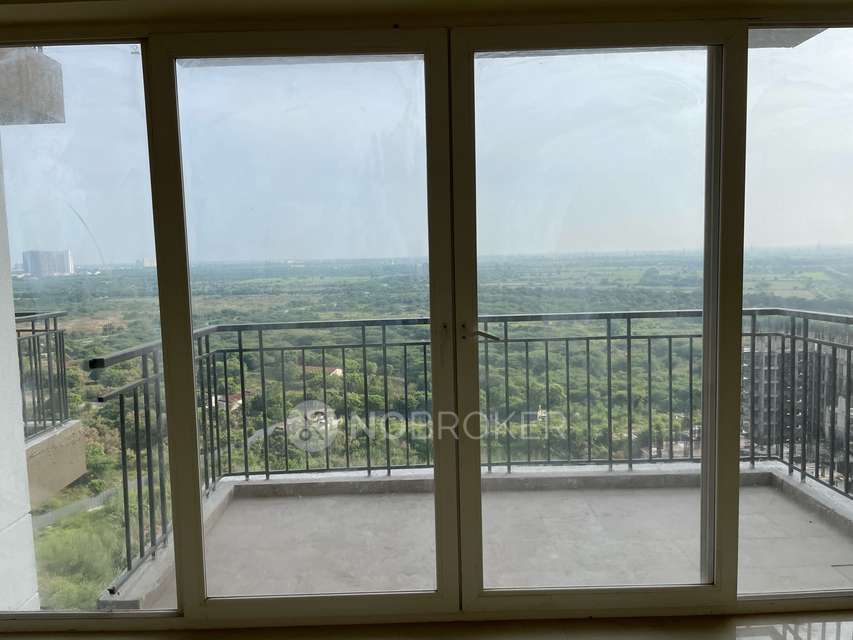 2 BHK Flat In Presithum, Yex Sector 25 For Sale  In Bela Khurd