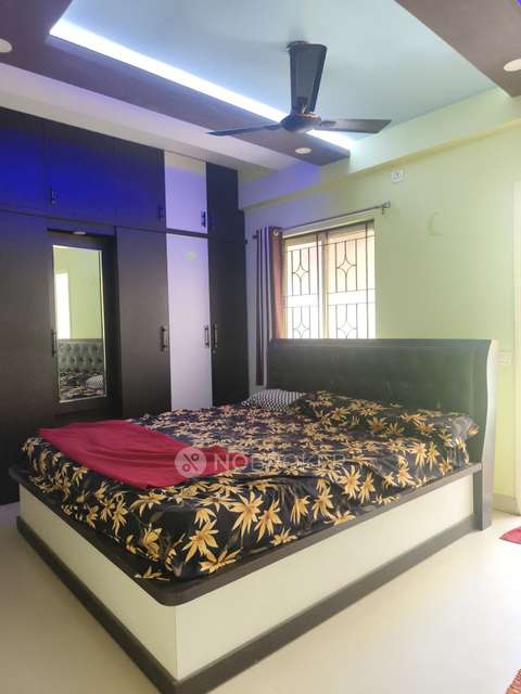 3 BHK Flat In Garuda Palace Apartments For Sale  In Chokkanahalli