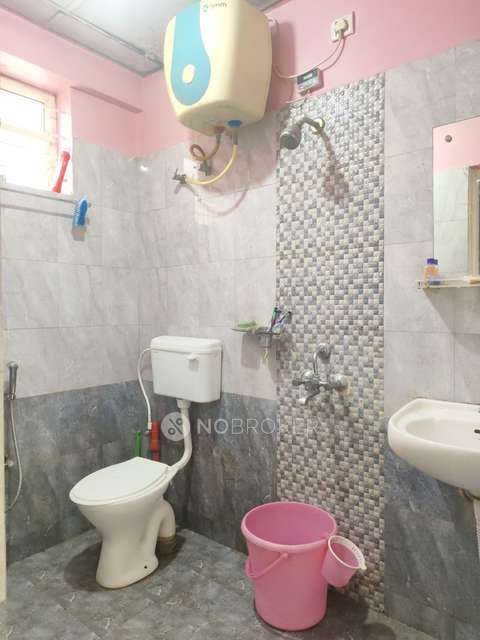 3 BHK Flat In Garuda Palace Apartments For Sale  In Chokkanahalli