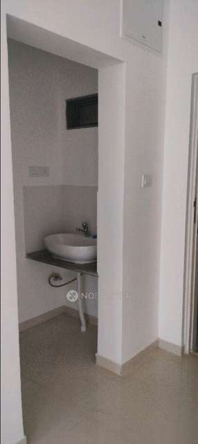 2 BHK Flat In Rohan Abhilasha Building G for Rent  In Wagholi