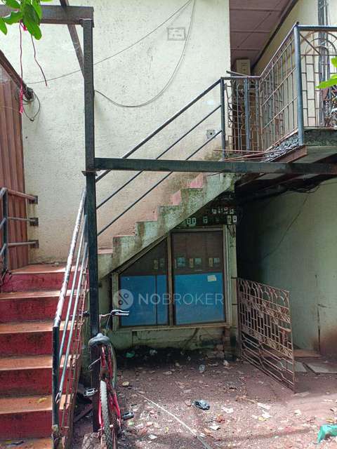 1 BHK House For Sale  In Malad West