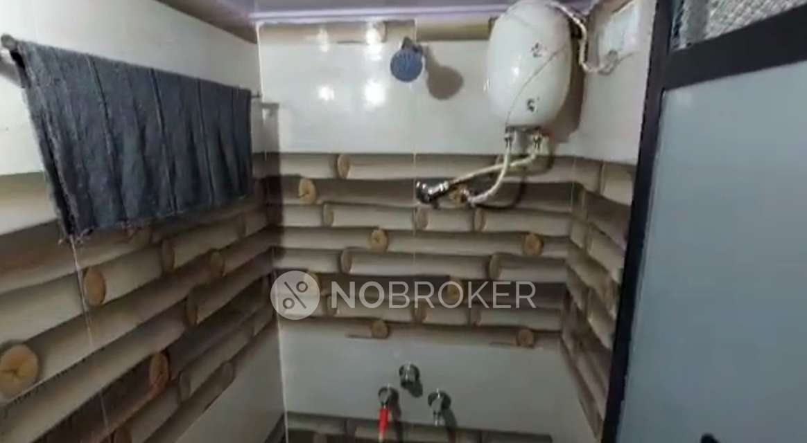 1 BHK Flat In Gajraj Apartment For Sale  In Ganesh Maidan