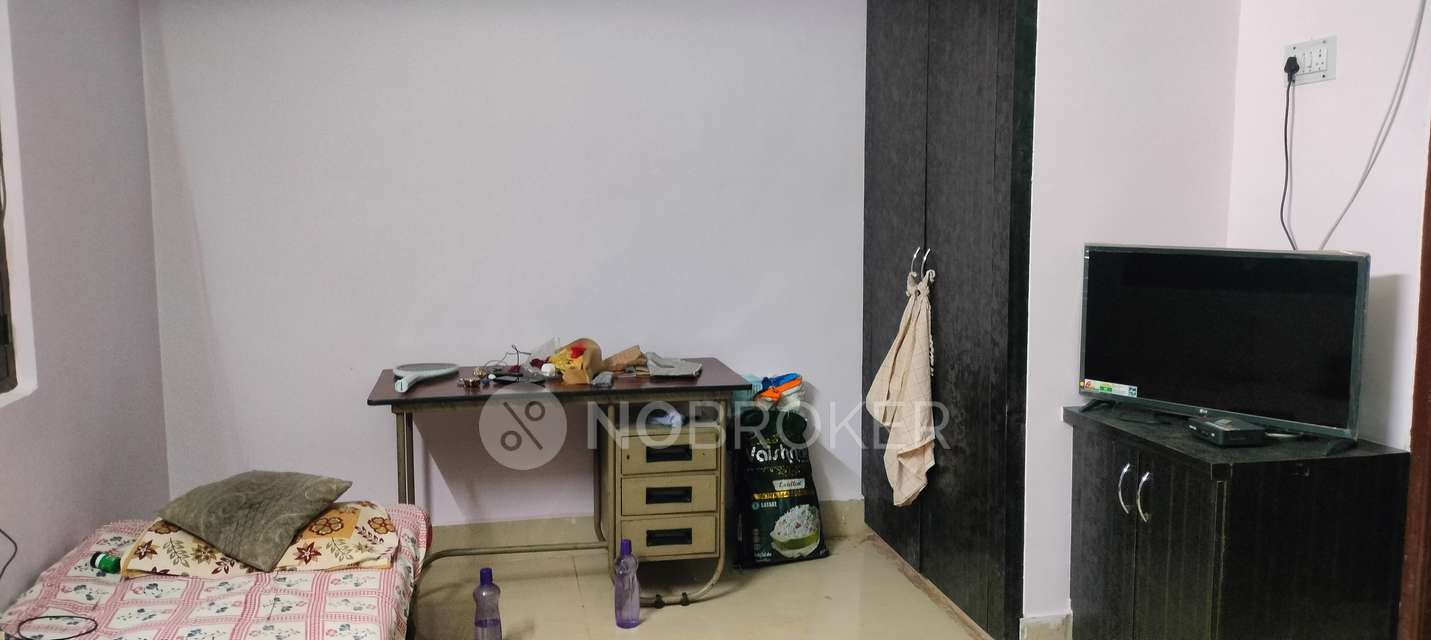 1 BHK Flat In Priyanka Apartment  For Sale  In West Marredpally